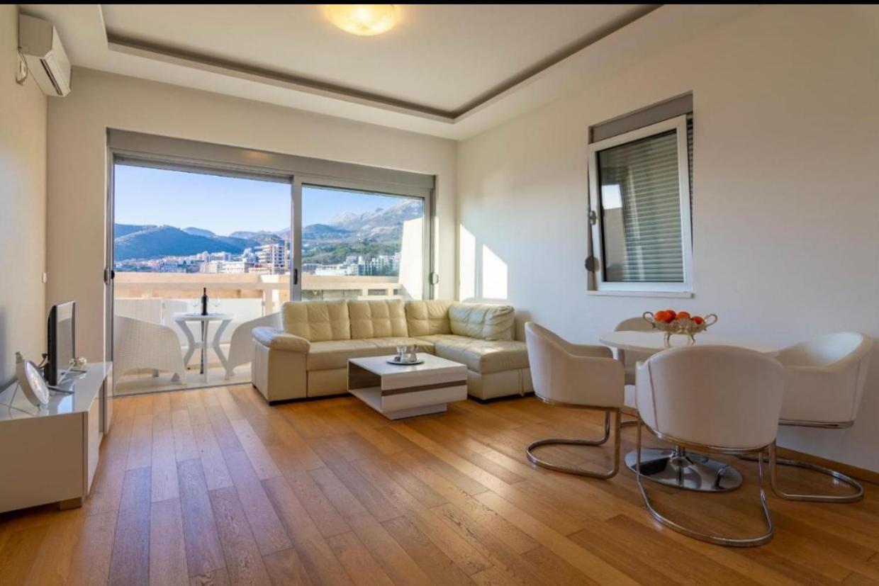 Sunny Side Rafailovici Apartment Budva