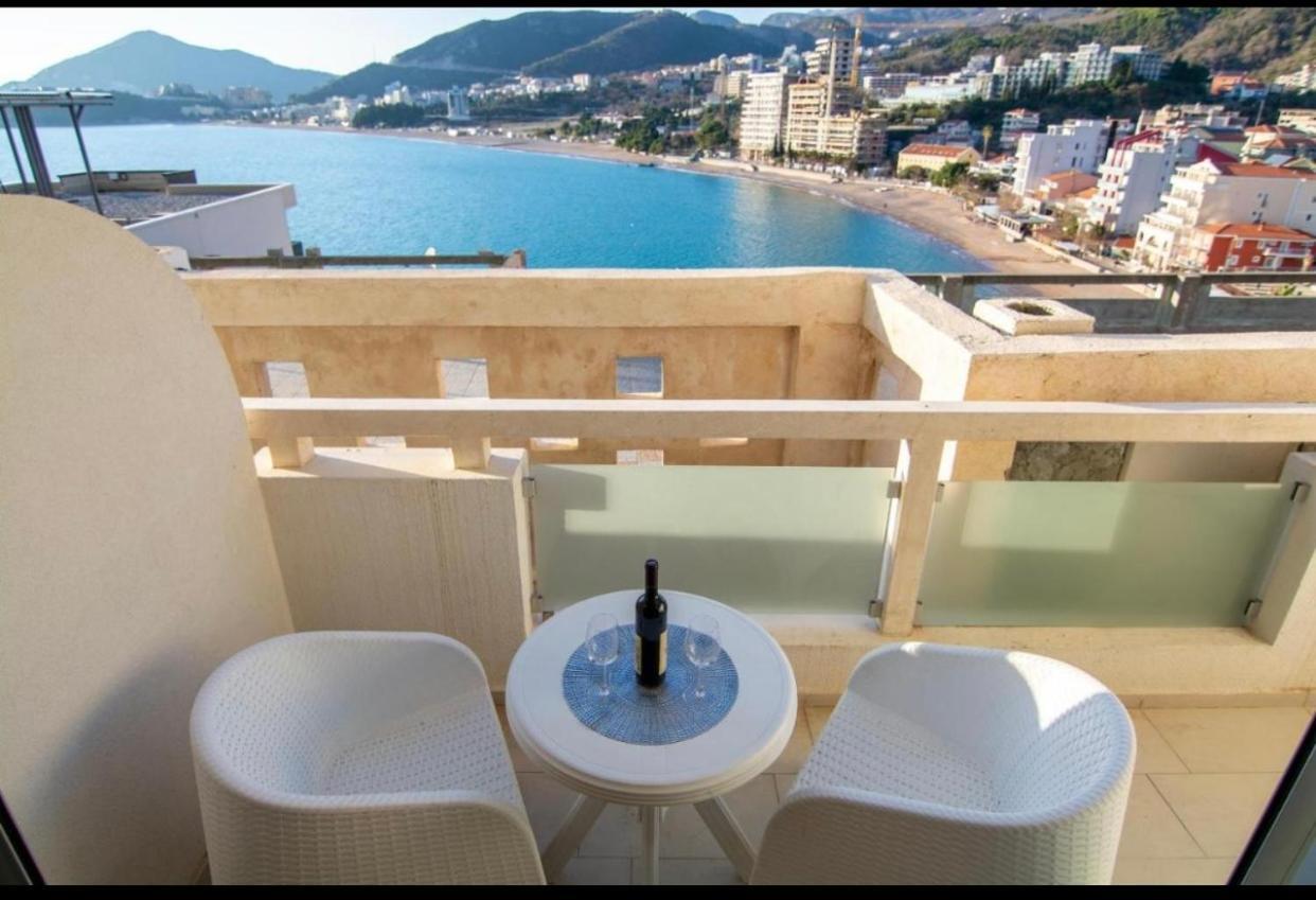 Sunny Side Rafailovici * Budva